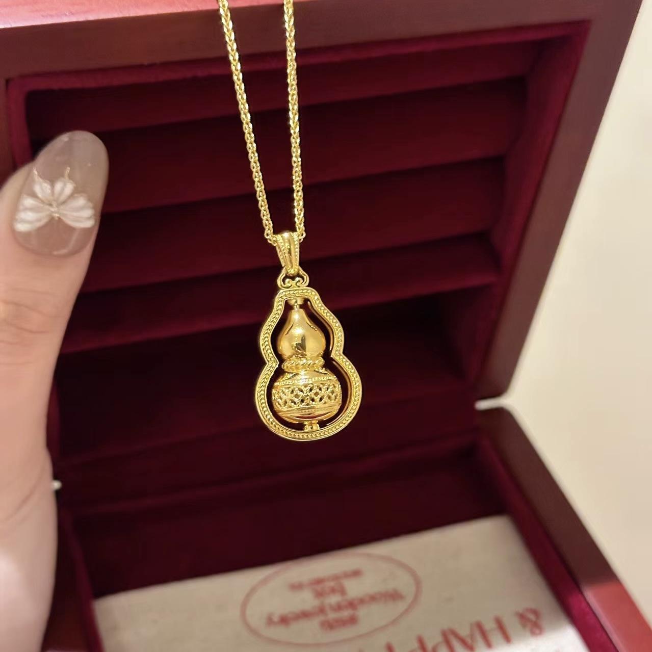 Fulu Pendant Necklace Female Niche Design Sense Hollow Transfer Gourd Collarbone Chain