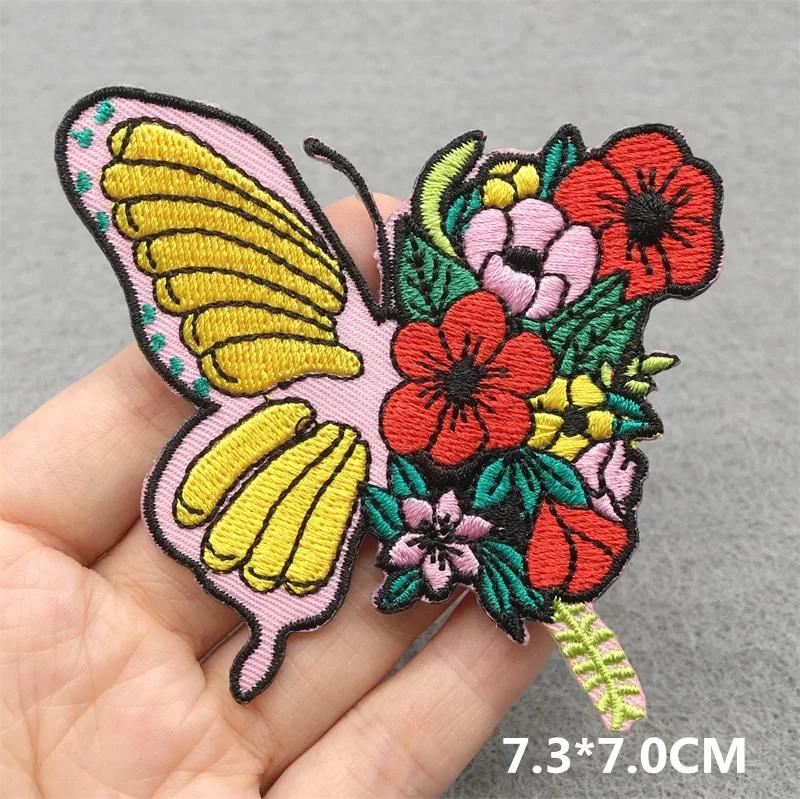 Love Nature Patch Magic Mushroom Embroidery Patches For Clothing Diy Iron-On Stickers Appliques Flowers Stripes