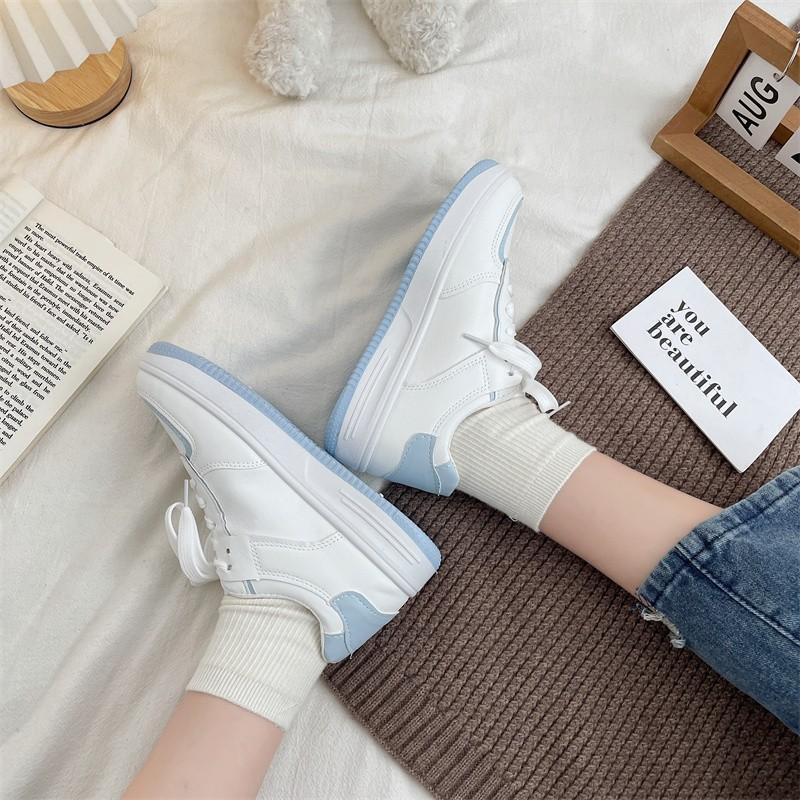 Women's shoes astronaut little white shoes women's 2025 new spring and autumn breathable platform sports and leisure board shoes ins tide
