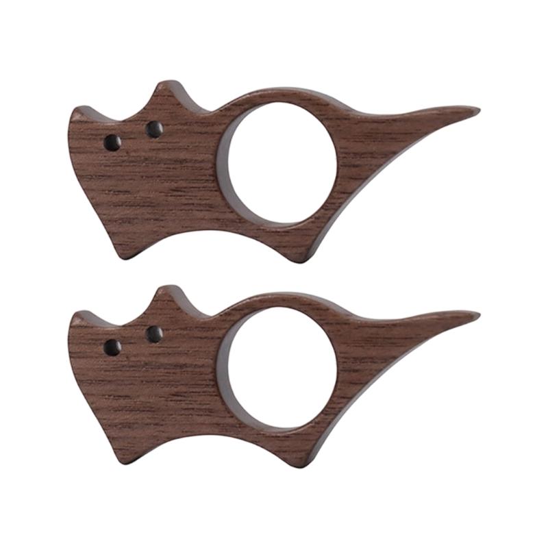 Pack of 2 Creative Animal Inspired Thumb Bookmarks Made From Natural Wood Ideal For Cats And Dog Lovers Book Page Holder
