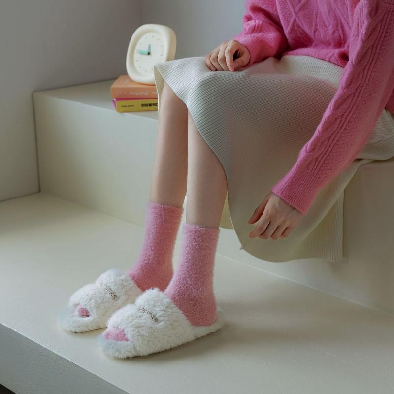 Women Coral Velvet Floor Socks Fluffy Pure Color Medium Tube Elastic Sleep Plush Sock