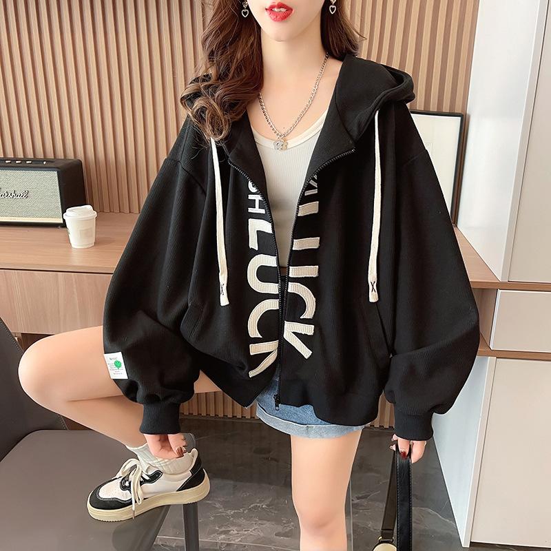 

Осенняя женская свободная повседневная куртка с длинным рукавом и принтом букв M чёрный