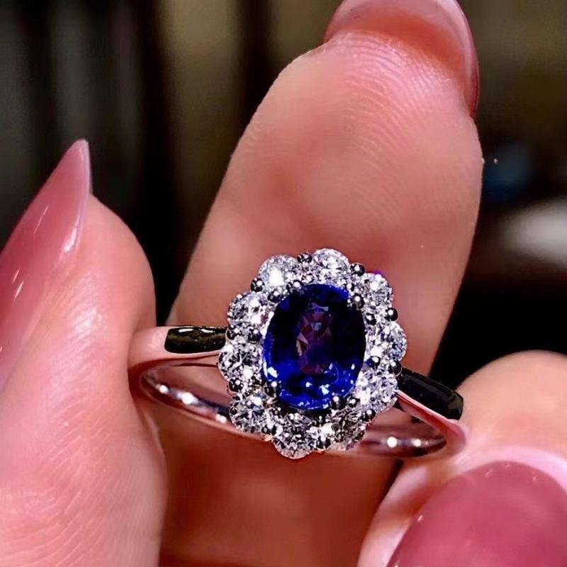 Exquisite Classic Sapphire Ring For Women High Quality Fashion Blue Gemstone Flower Ring Wedding Banquet Jewelry Gifts