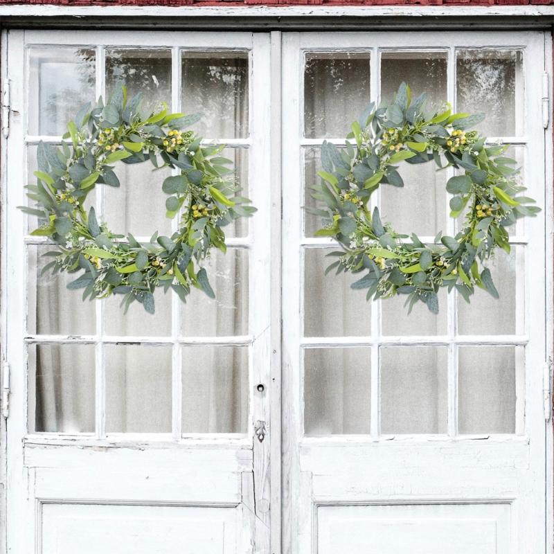 Fashion Artificial Garlands Green Portable Stylish Wreath with Berries Accent for Door and Wall Festival Decoration