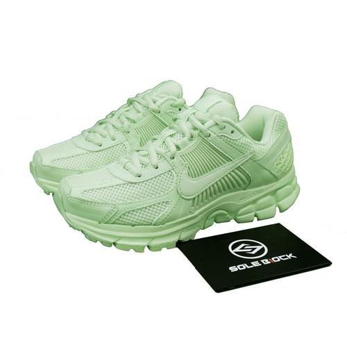 

Nike Air Zoom Vomero 5 Vapor Green HF5493-301 EU 36 зелёный