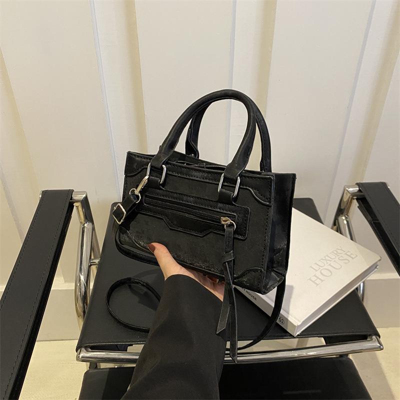 

Сумка-тоут для женщин Весна Новая модная сумка для мотоцикла Текстура Ниша Универсальная сумка через плечо на одно плечо