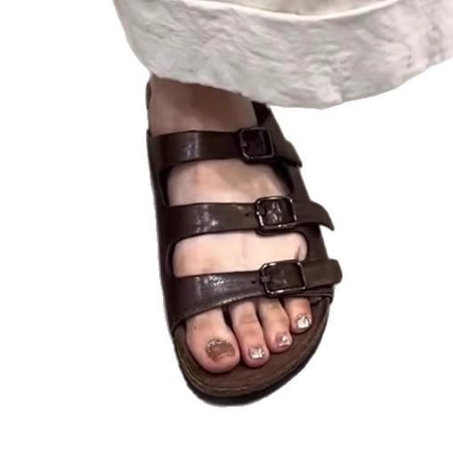 Retro belt buckle one-word slippers women's flat bottom versatile lazy person wearing shoes outside with one foot