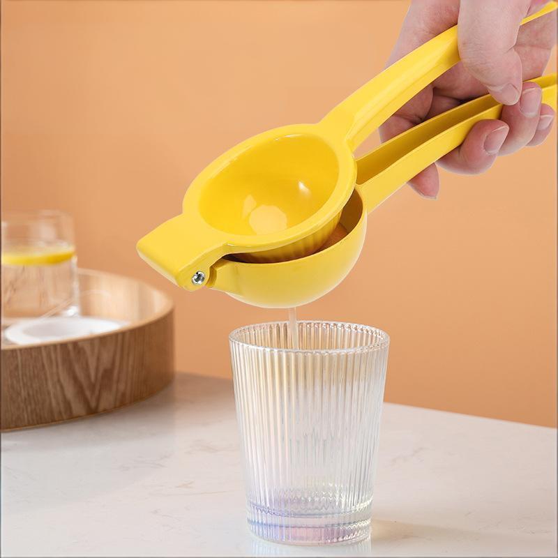 1Pcs Manual Lemon Clip Creative Kitchen Gadgets Colorful Manual Lemon Juicer Not Easy To Deform Mini Home Portable Lemon Clip