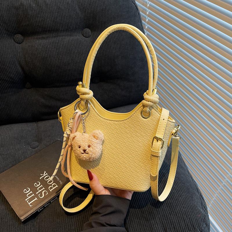 This Year's Popular Small Bag Women's Summer 2025 New Fashion Messenger Bag Niche Design Korean Version Bucket Bag