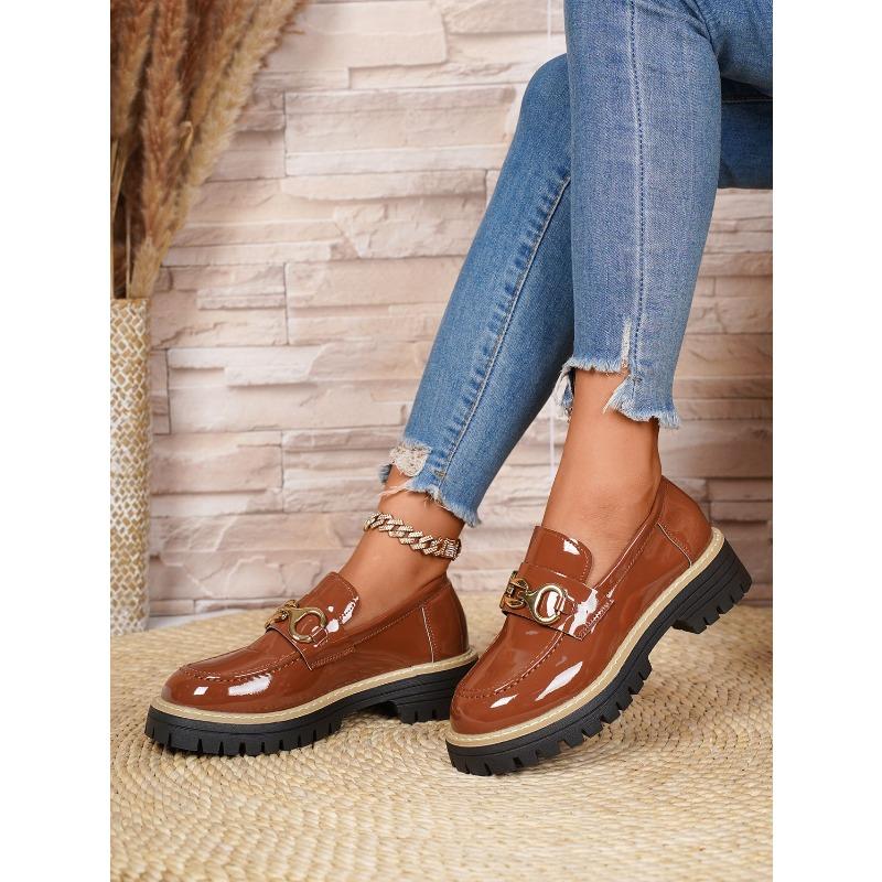 Vintage Metal Chain Platform Low-top Shoes 2025 Autumn New Muffin Plus Size British Style Small Leather Shoes for Women
