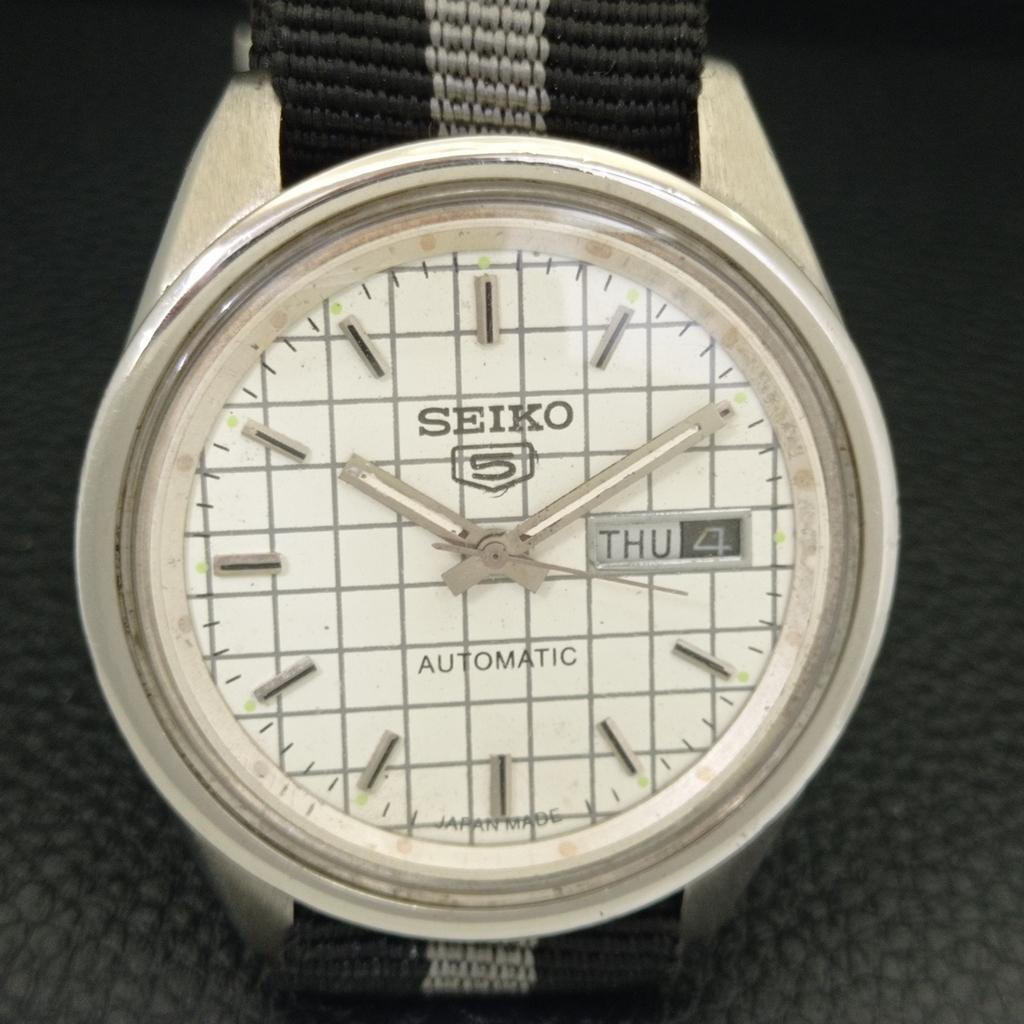 SEIKO 5 AUTOMATIC JAPAN MENS 6119C VINTAGE WHITE COLOR DIAL WATCH a702364-5