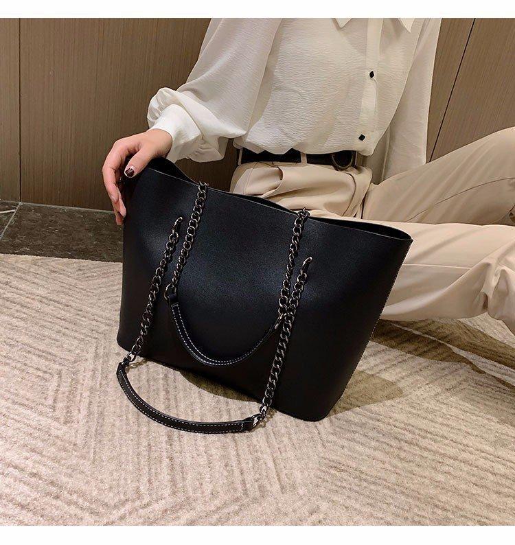 

Black Fashi Shoulder Bag Large Capacity Brand Tote Bag PU Leather Luxury Design Tote Bag Commuter Wedding Party Chain Handbags 33x13x26cm чёрный