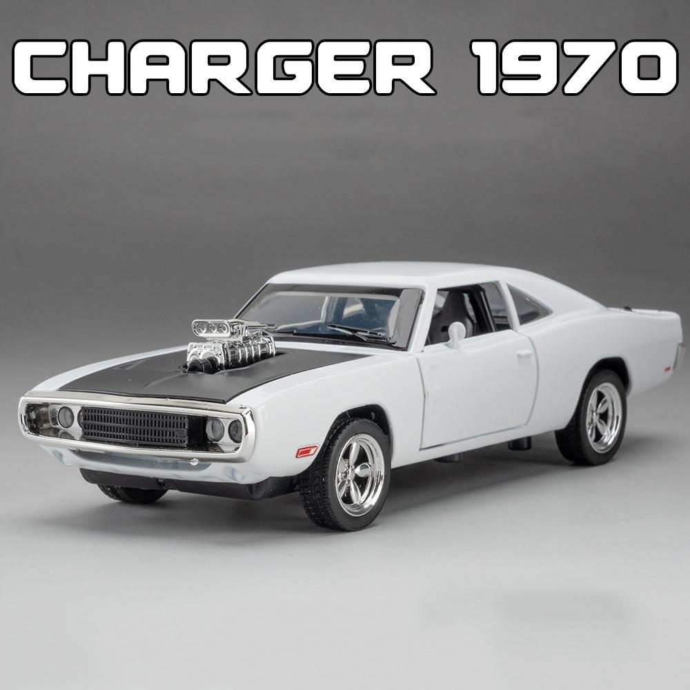 1:32 Scale Charger 1970 Classic Car Model Toy Alloy Diecasting Pull Back Sports Cars Models Sound Light Gifts for Kids Boys