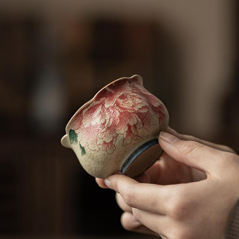 Chinese Vintage Ceramic TeaCup Handmade Single Tea Cup Household Master Mugs Kung Fu Tea Set Teaware Teacup Ceremony Decoration