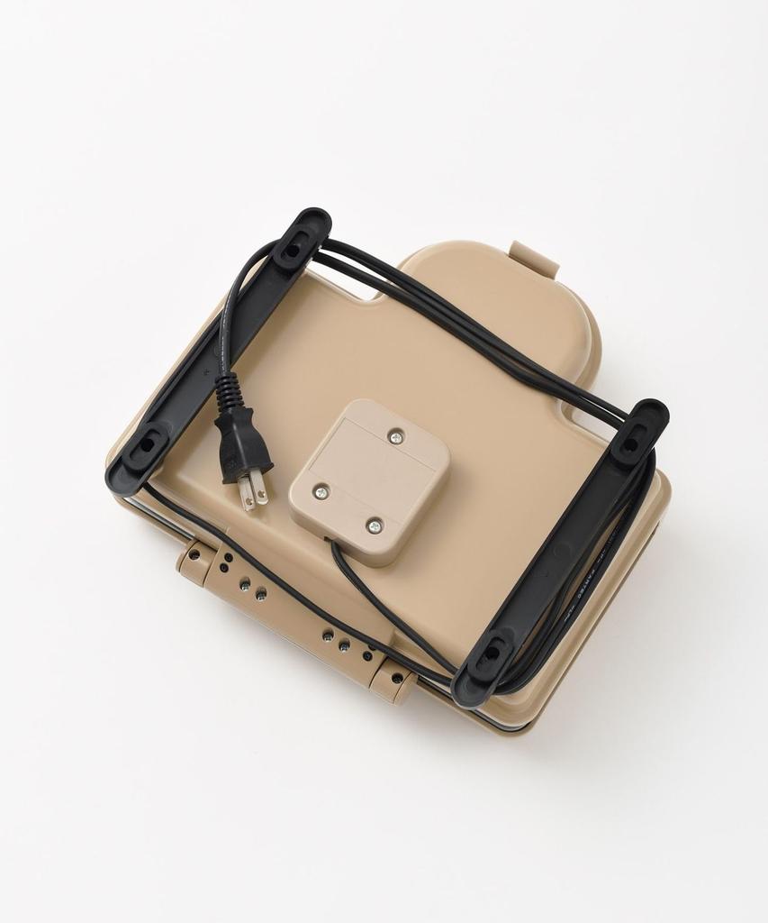 BRUNO Disney Hot Sandwich Maker, Double, Electric, Toasts All the Way To the Crust, Perfect Gift, Cute Mickey Mouse Doll Design, Beige, BOE136-BE