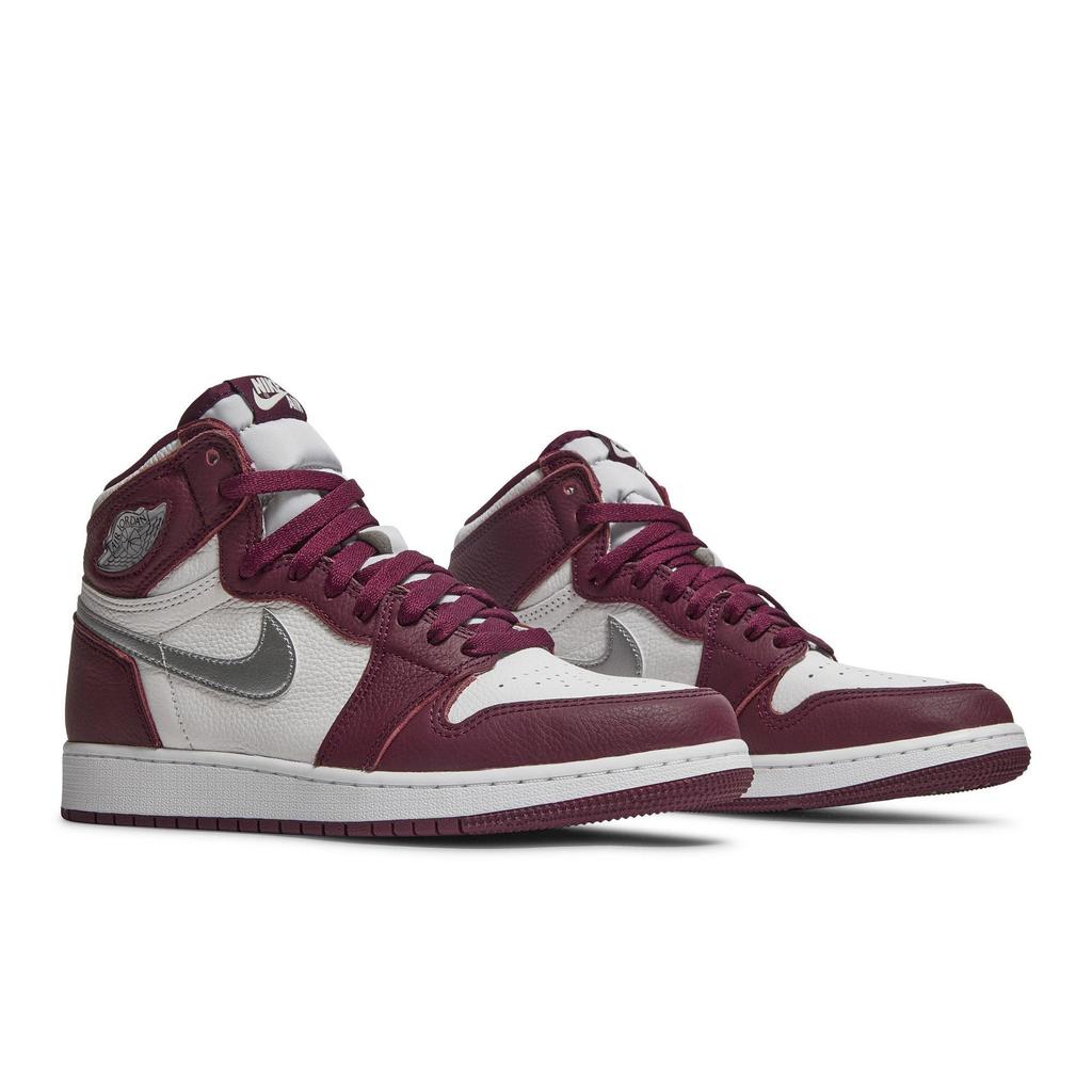 Air Jordan 1 Retro High OG Grade School 'Bordeaux' (Unisex) Bordeaux / White / Metallic Silver Kids' Basketball Shoes 575441 611