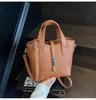 Bags Women's New Handbags Bucket Bags Fashion Versatile Commuter Large Capacity Messenger Bags Women's Bags Tide