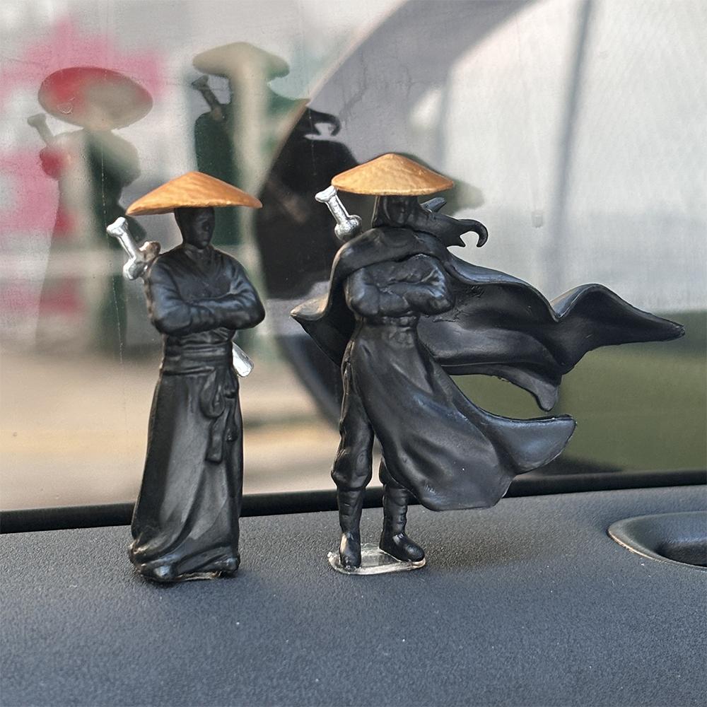 Car Dashboard Ornaments Figure Sculpture Cute Decoration Automotive Interior DashBoard Statue Desk Decoration Accessories Gifts