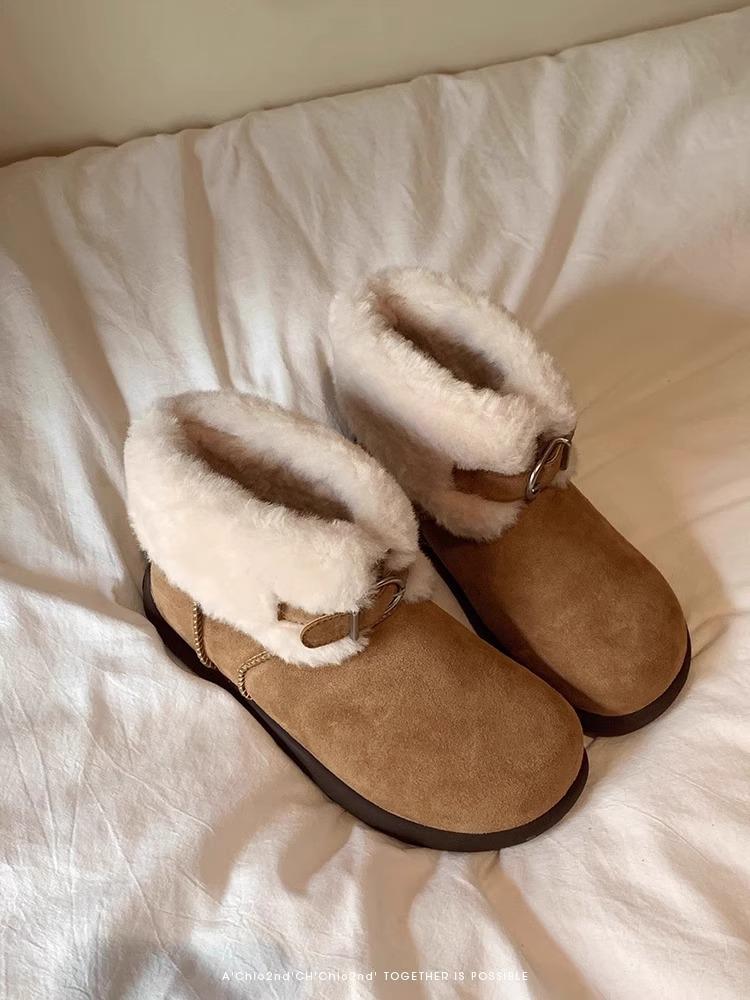 Snow boots women's British frosted leather fur integrated warm small potatoes flat bottom small cute velvet cotton shoes new women