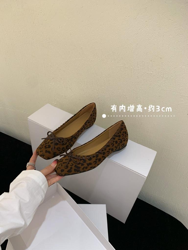 French evening breeze shallow mouth inner height increase single shoes 2025 new versatile bow gentle temperament grandma shoes ladyshoes