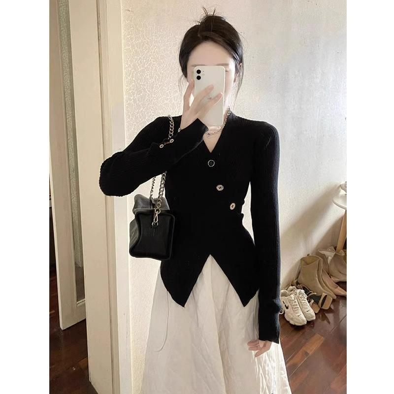 Women's Chic Cross V-Neck Knitted Slimming Top for Winter 2025