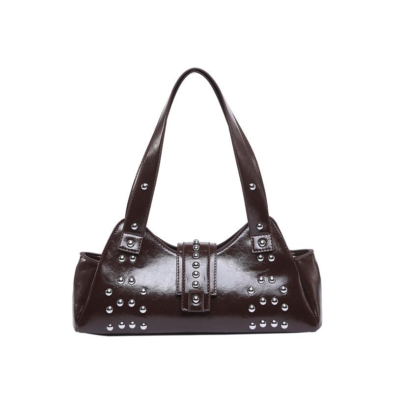 A Unique Street Underarm Bag with A Spicy Girl Style Versatile and Cool Rivet Single-shoulder Bag