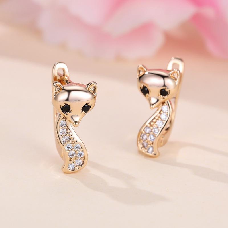 Wish Personality Design Sense Champagne Gold and White Diamond Fox Ear Buckle