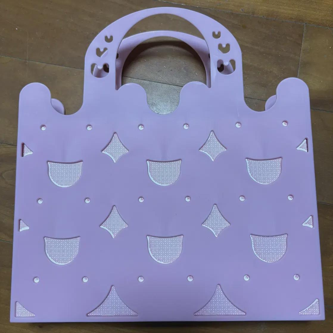 

Новая джинсовая сумка