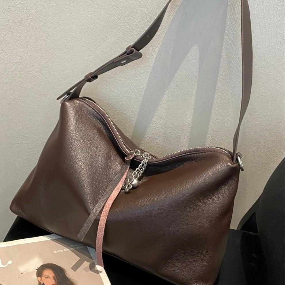 Leather underarm large tote bag stray bag women's new cowhide women's bag commuter large bag single shoulder messenger women's bag