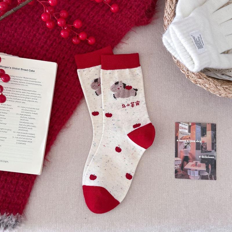 Autumn and Winter Red Socks, Pure Cotton Fair Island Mid-calf Cartoon Cute Pile-up Sock Girl