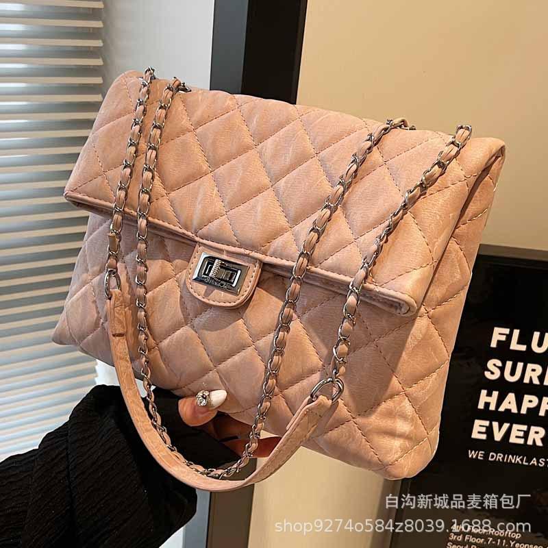 Popular Diamond Chain Underarm Large Bag Women's Bag 2025 New Trendy Fashion Large Capacity Shoulder Messenger Bag