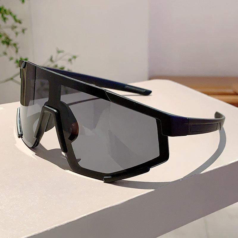

KAMMPT Punk Style Sports Goggle Men 2024 New Wrapped Round Mirror Outdoor Hiking Sunglasses Trendy Futuristic Anti-UV Shades without case