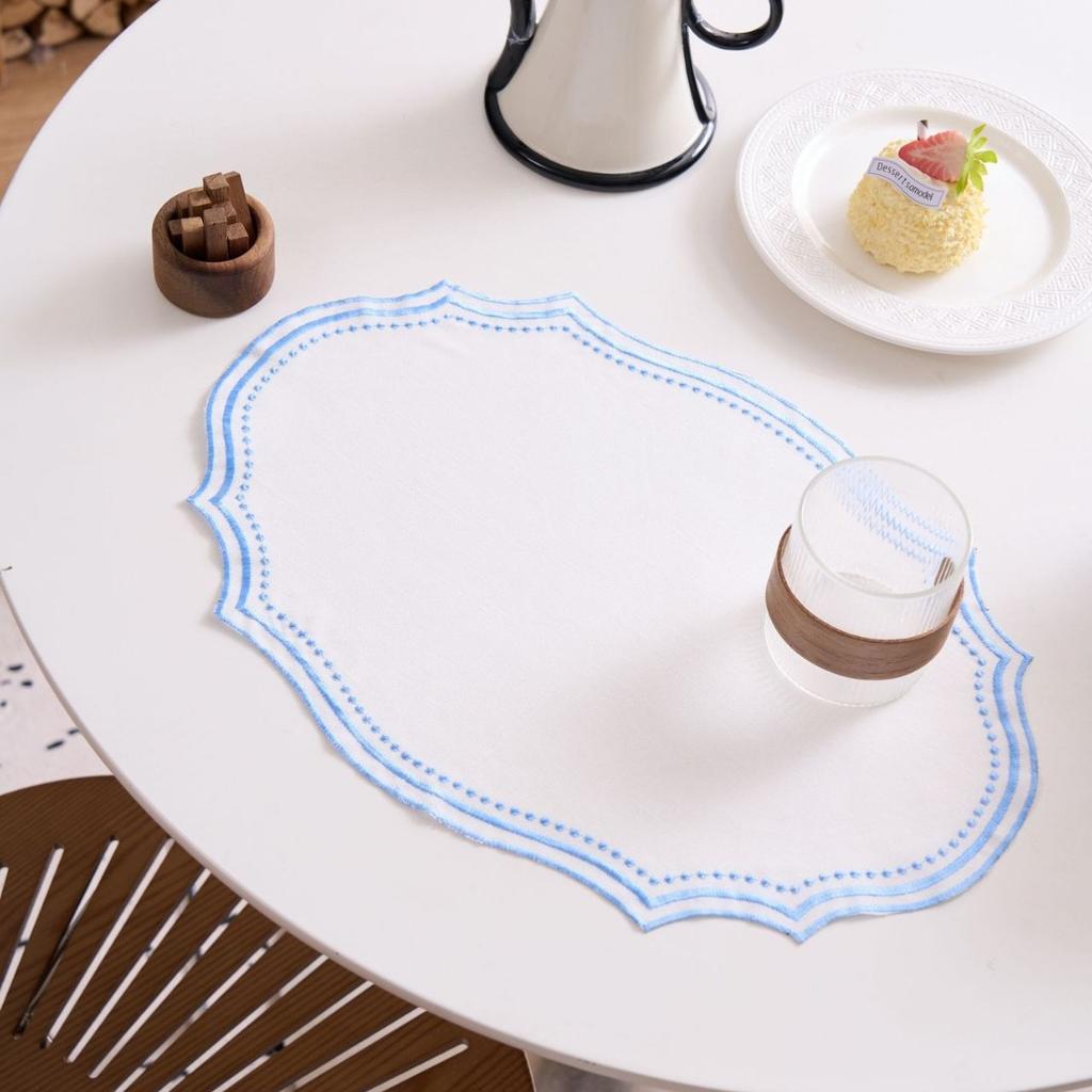 Vintage Embroidered Placemat - INS Style Cotton-Like Linen Fabric Decorative Mat Washable Table Napkin