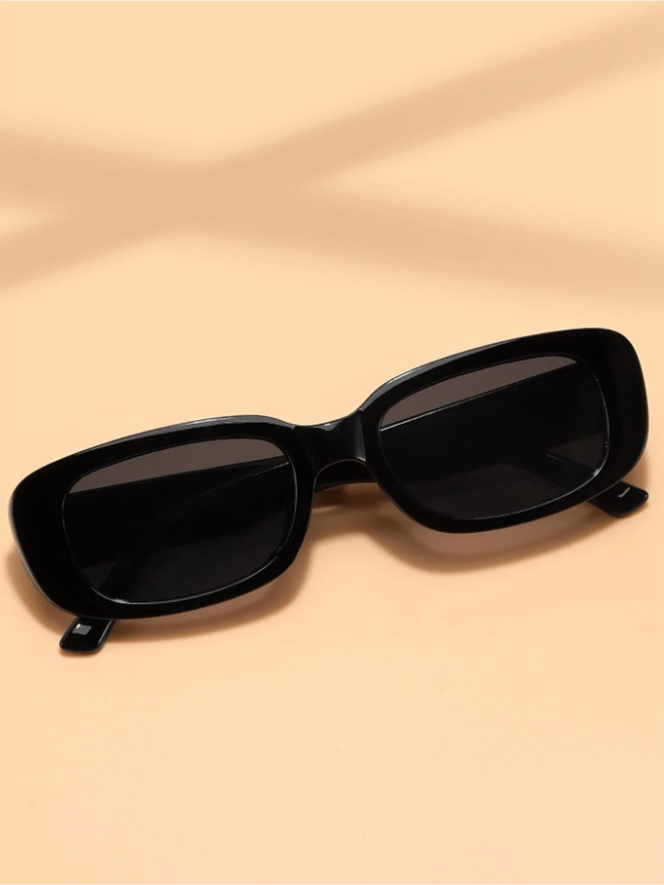 

1Pc Y2K Black Frame Small Square Sunglasses Street Fashion Brand for Trendy Girls, Uv Protection, Same Style for Men and Women