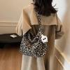 Niche leopard print canvas tote bag women's bag casual large capacity fashion handbag Korean version foreign style shoulder messenger bag