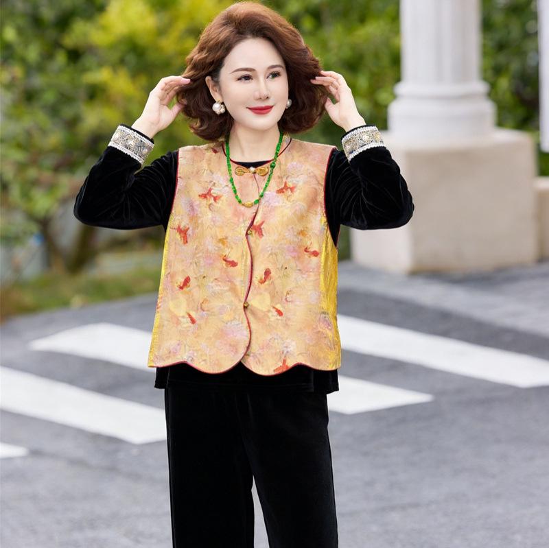 Elegant Spring 2026 New Chinese Style Women's Three-Piece Suit – Sophisticated Vest Look for Middle-Aged and Elderly.