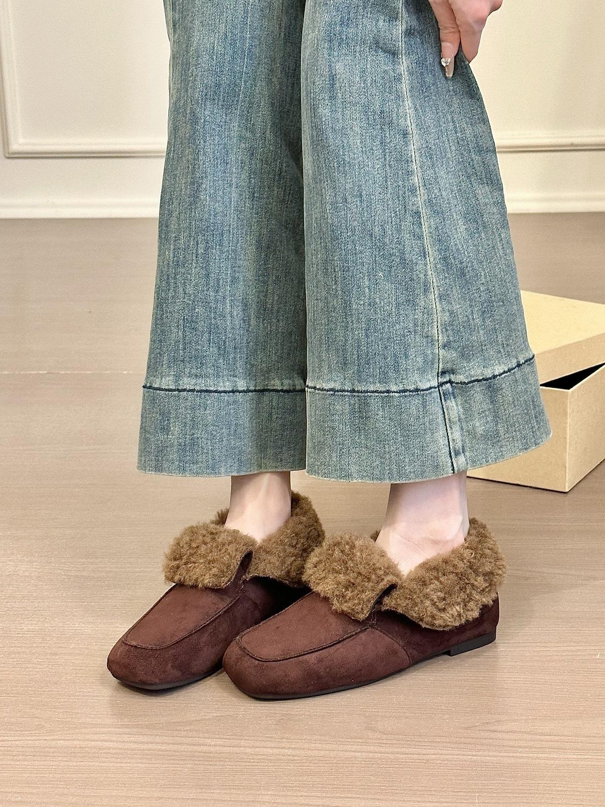

Fleece loafers with heightened square head inside, fluffy shoes to keep warm, cotton single shoes in autumn and winter 40