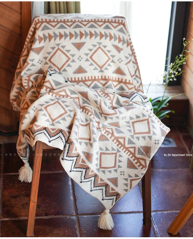 Bohemian Ethnic Knitted Throw Blanket - Nordic Shawl, Air Conditioning Cover, Tassel Bed End Blanket for Homestay.
