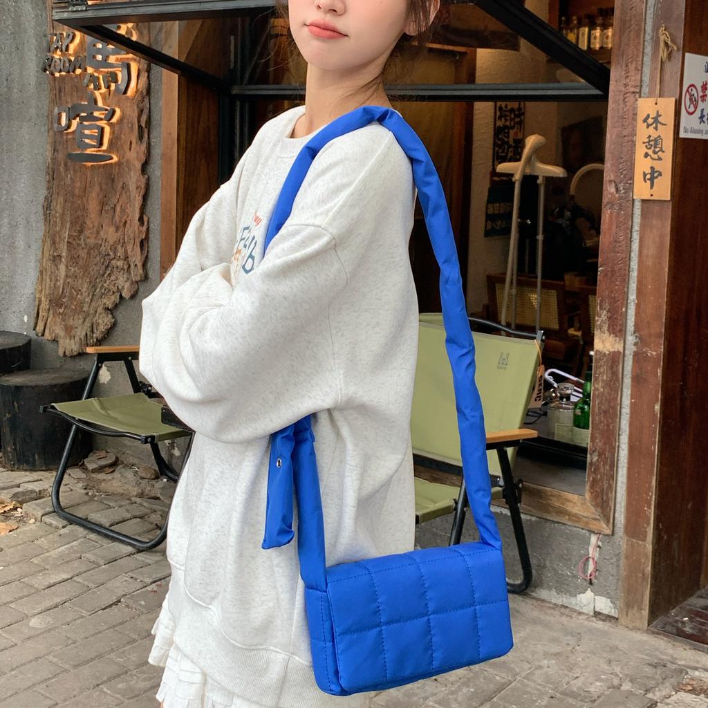 Premium Sense Niche Underarm Bag Sponge Pillow Bag Shoulder Bag Messenger Bag Women'S Bag Down Bag Versatile Handbag