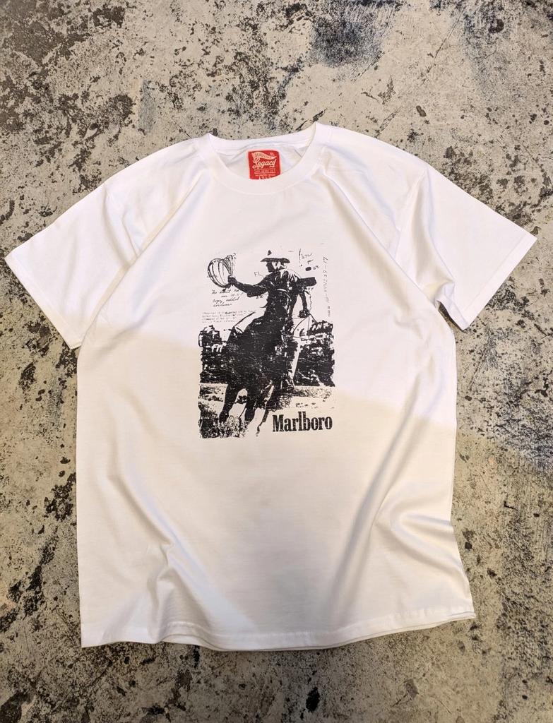 T-shirt Grafica Retro – Cowboy – Vestibilità Larga e Squadrata – Ispirazione Vintage