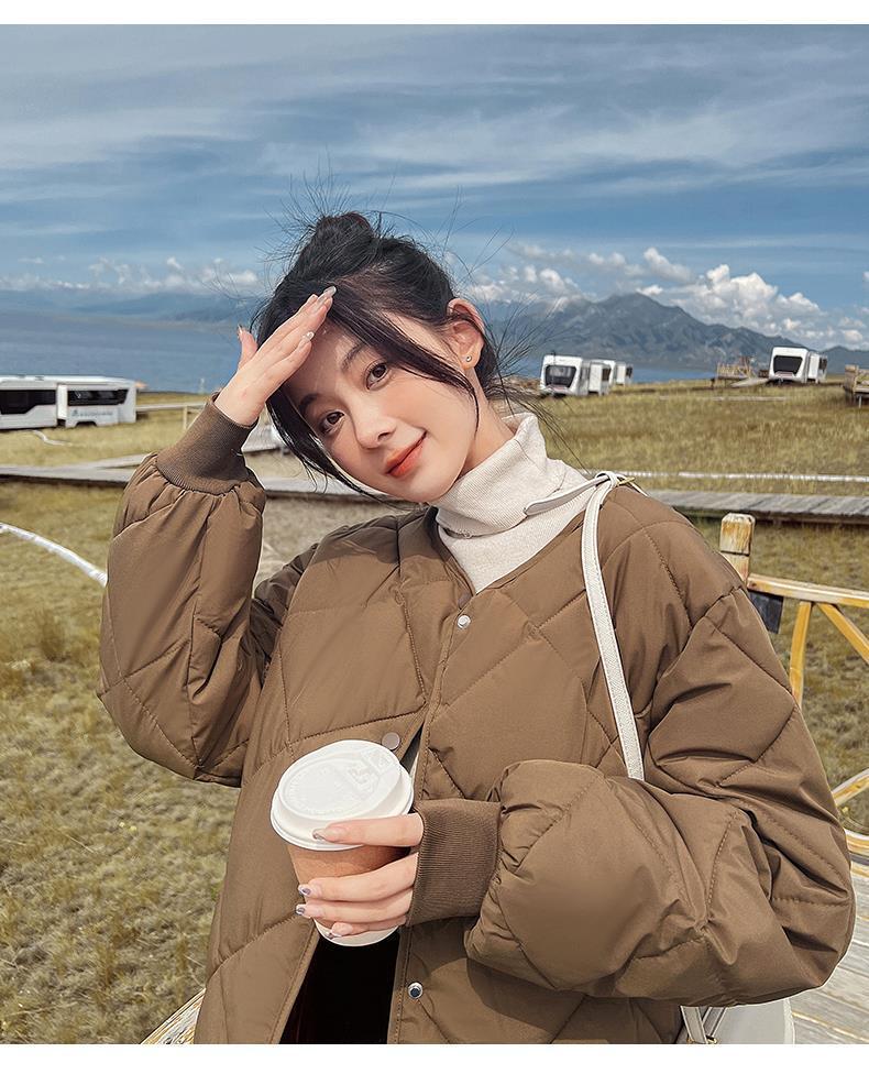 2024 Autumn & Winter Women's Hong Kong Style Short Down Jacket - Diamond Pattern, Lightweight & Loose Fit