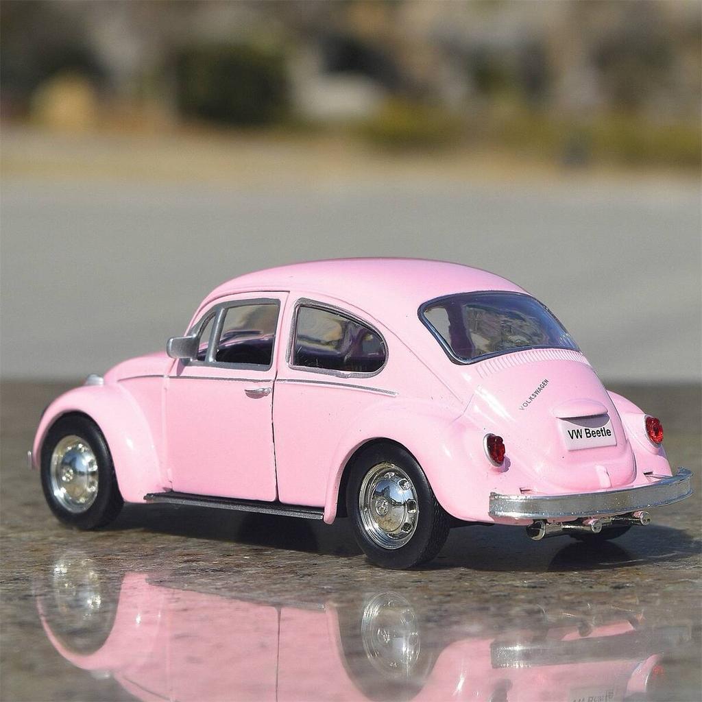 Volkswagen Beetle 1967 Retro Classic Car Simulation Diecast & Toy Vehicle Pull Back & Doors Open RMZ City 1:36 Alloy Model Gifts For Children