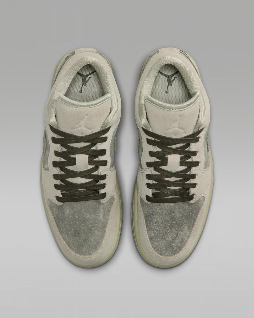 IR7327-304 Nike Air Jordan 1 Low SE "Spruce Fog/Jade Stone (Women's)