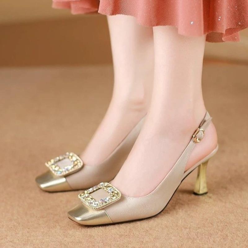 

Fashion New Summer Fashion Square Toe Stiletto Stiletto Sandals Women Wear Wrapped Head Sequin Buckle One Strap Kitten Heel Sandals 39