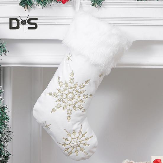 Julstrumpor Snöflinga Broderade Hängande Strumpor med Plyschkant Festival Heminredning Presentstrumpor för Julfest
