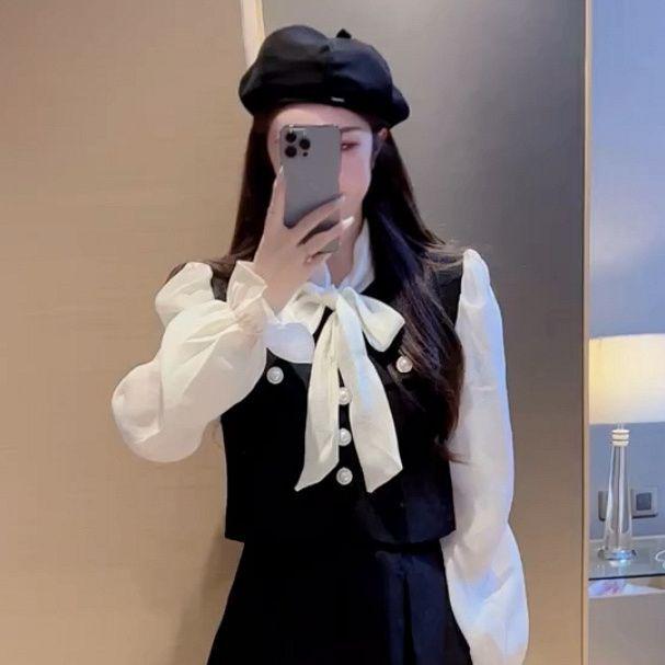 

Chic Bowknot Organza Patchwork Top & Pleated Skirt Two-Piece Set S (recommended up to 95 jin)
