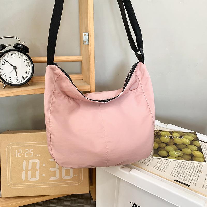 Commuter To Work Women's Messenger Bag 2025 Casual Fashion Small Fresh Casual Shoulder Bag Men's and Women's Commuter Small Satchel