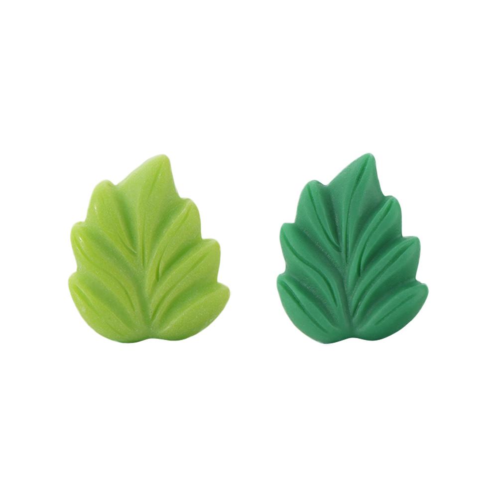 50 Stück Metall Kunststoff Reißnägel Grüne Blätter Form PP Metall Reißnägel Schulschreibwaren