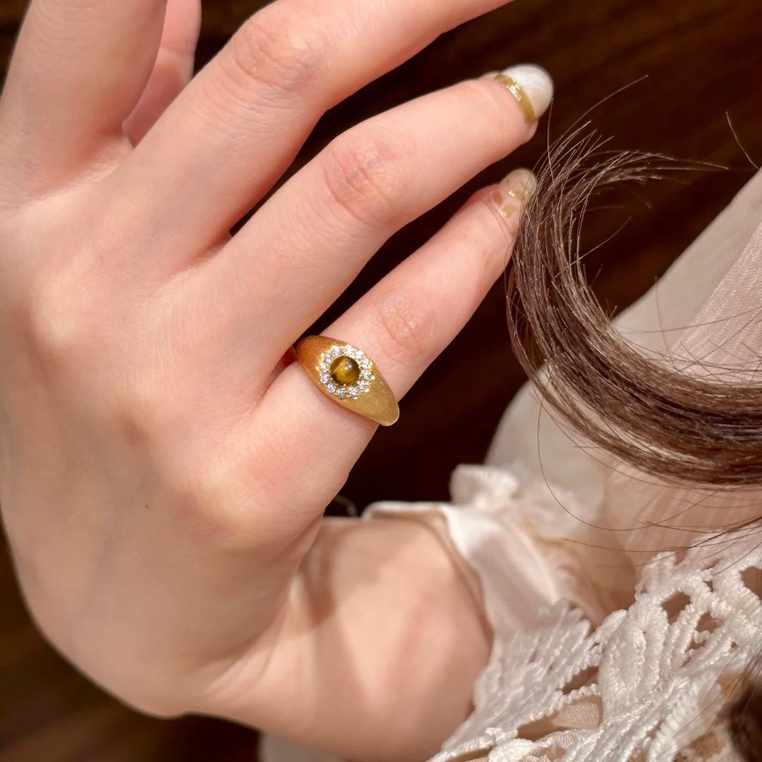 

Vintage Tiger Eye Stone Ring For Women Handmade Brushed Design Luxury Sparkling Micro Inlaid Stackable Statement Jewelry opening adjustable