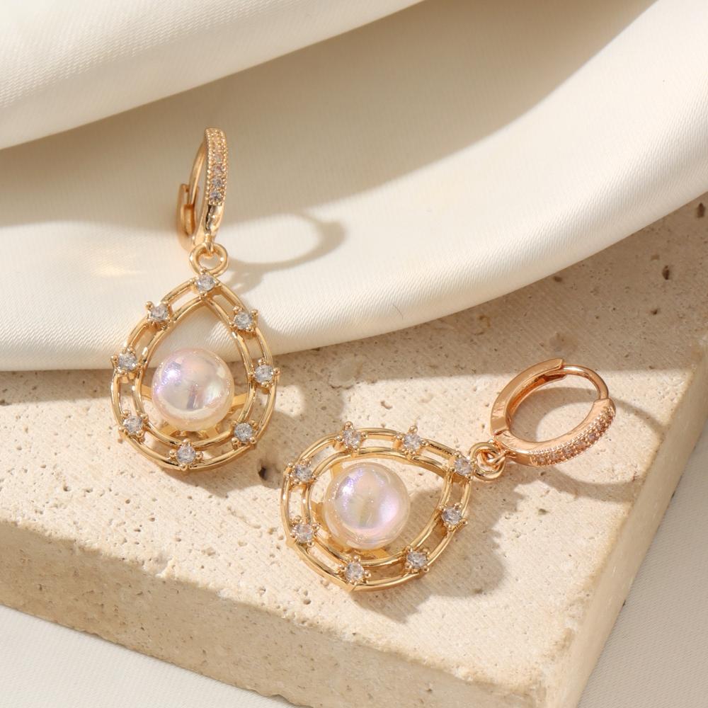 1 Pair Luxurious Hollow Imitation Pearl Drop Shape Dangle Earrings for Women Cubic Zirconia Jewelry Wedding Party Accessories